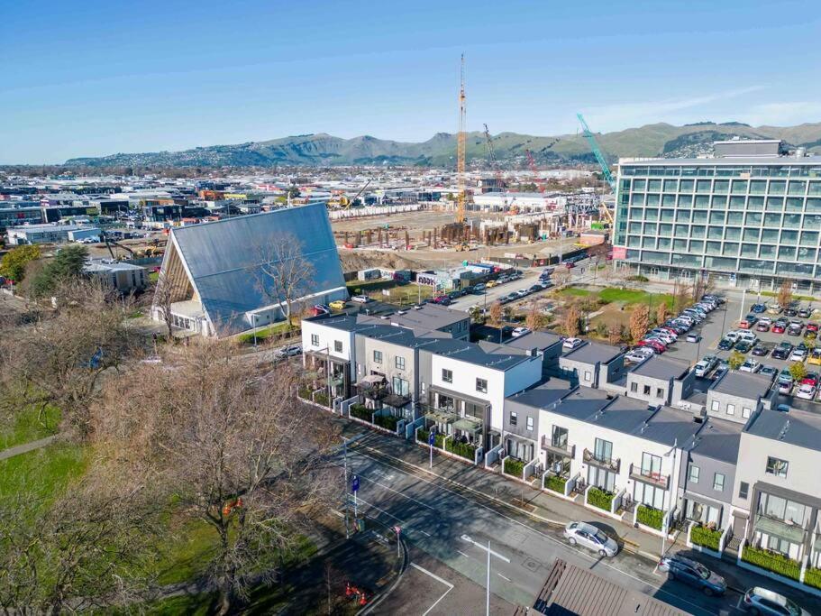 Luxury 2br W Balcony Parkside Apartment Christchurch